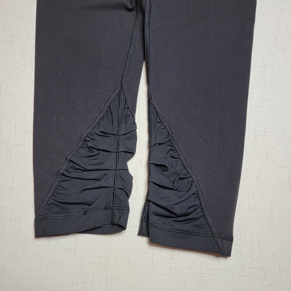 Lululemon Ruched Crop Legging - Picture 7 of 9